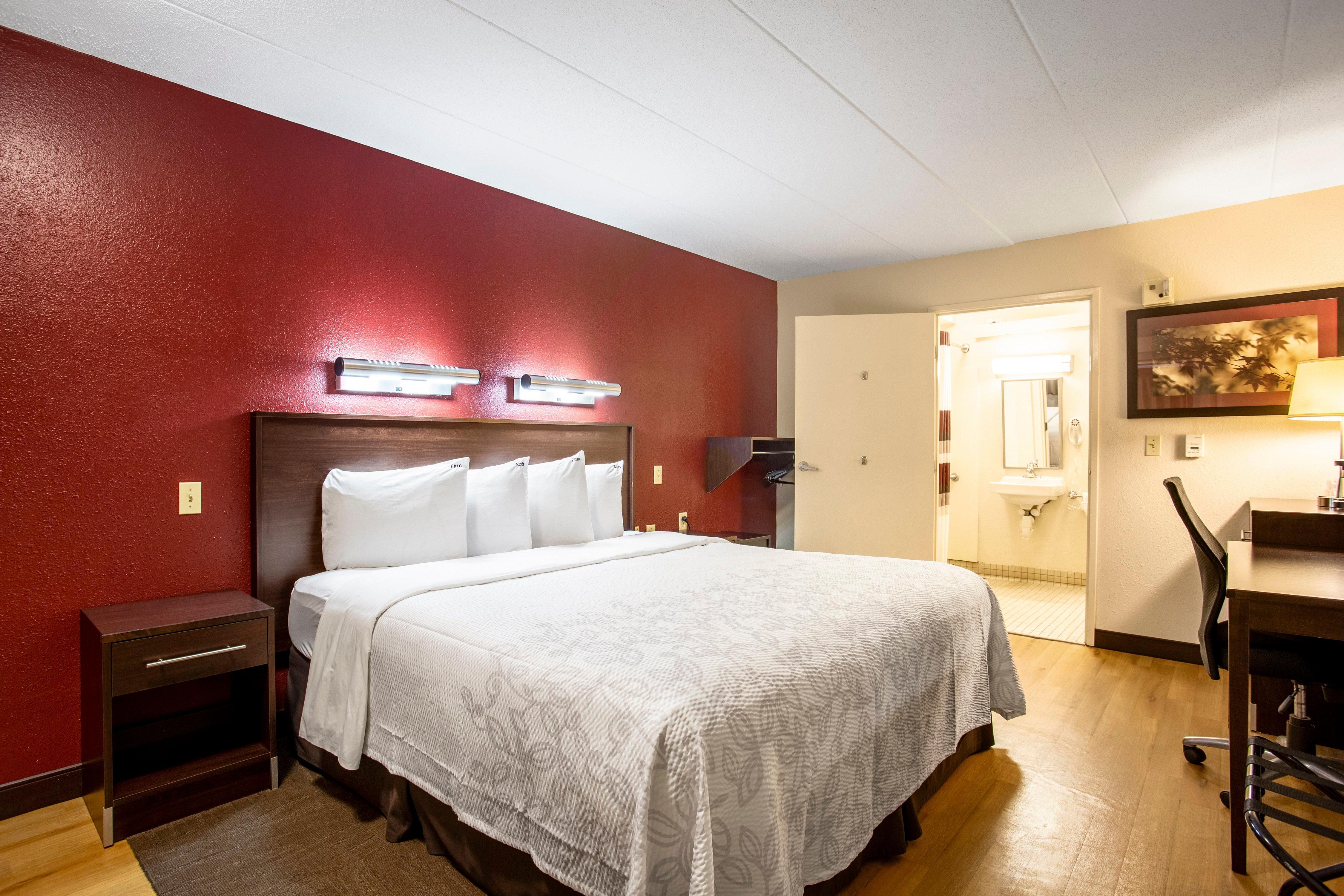 Red Roof Inn Plus+ St. Louis - Forest Park / Hampton Ave. Eksteriør billede