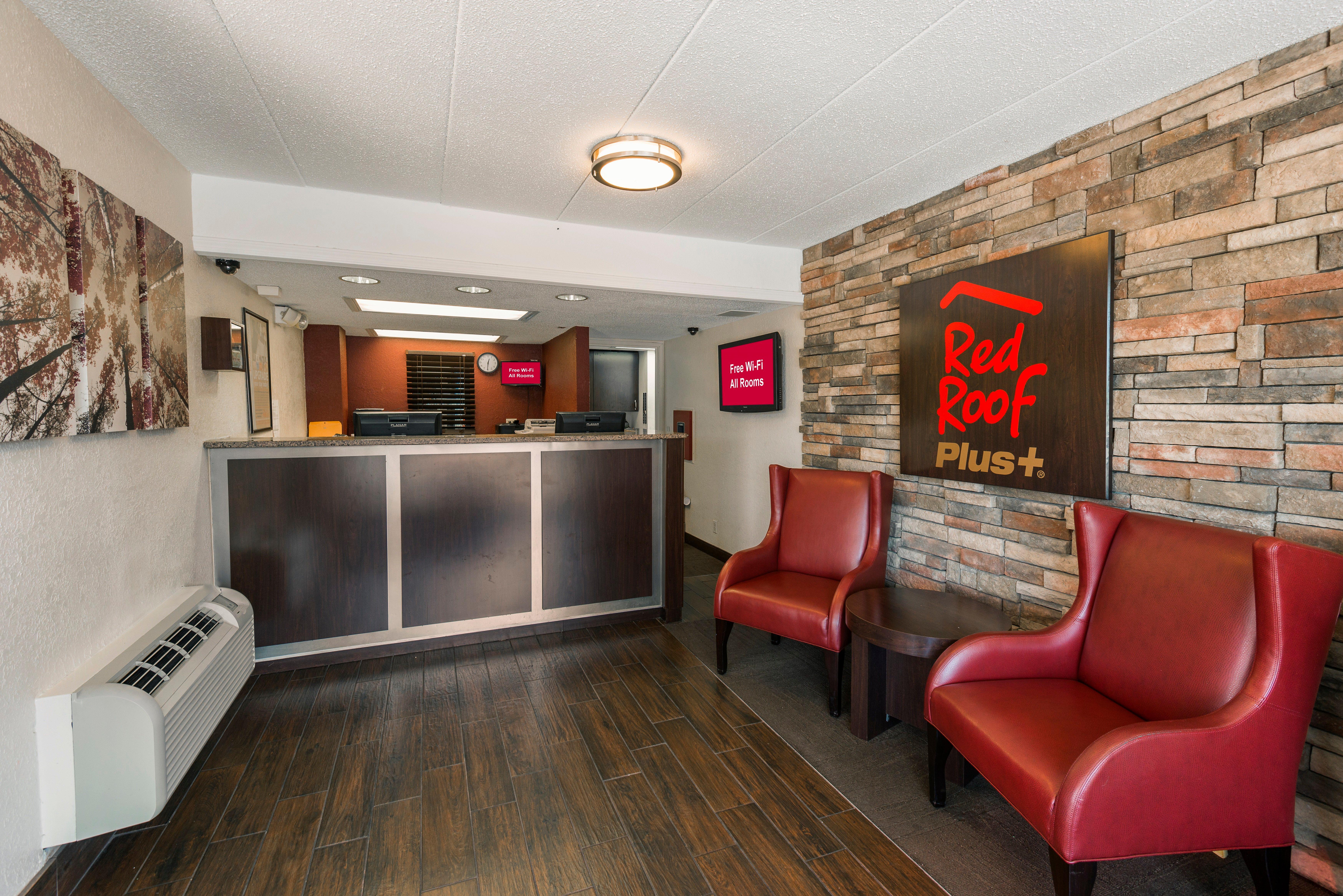 Red Roof Inn Plus+ St. Louis - Forest Park / Hampton Ave. Eksteriør billede