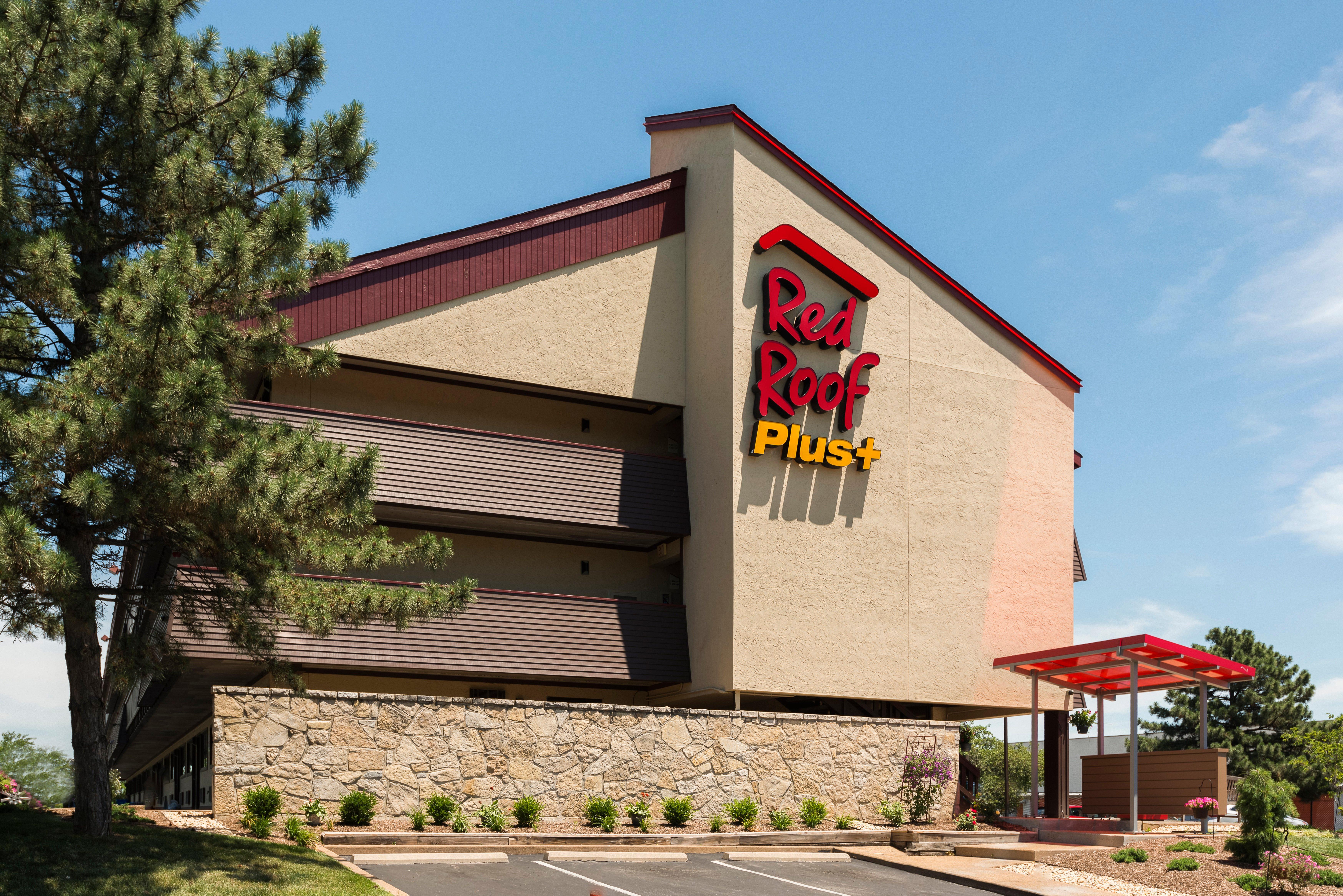 Red Roof Inn Plus+ St. Louis - Forest Park / Hampton Ave. Eksteriør billede
